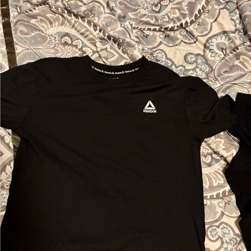 Reebok & Champion Men's Small Black T-Shirts